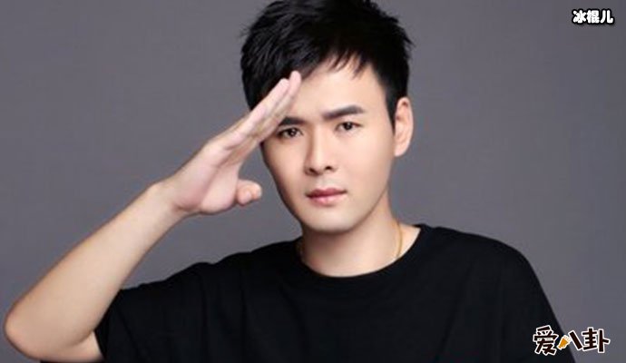 虎牙主机贱圣照片