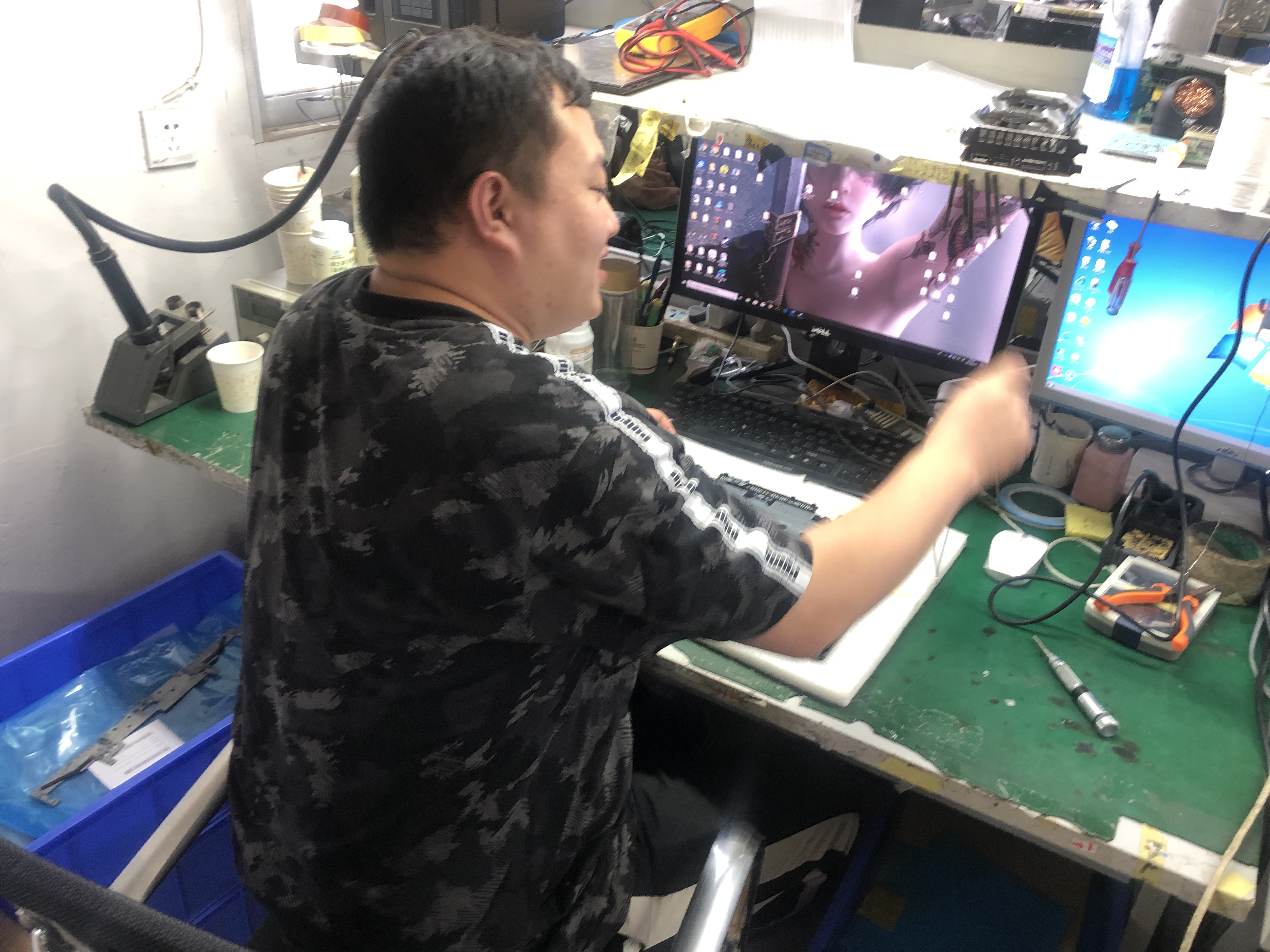 电脑主机主板修多少钱