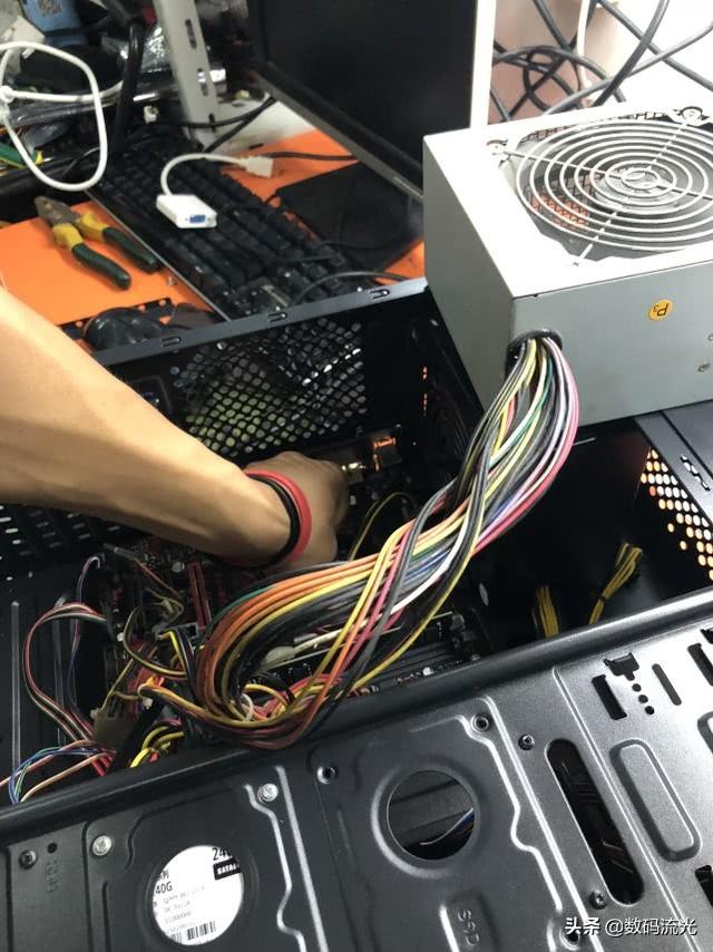 主机有用电脑红灯黑屏