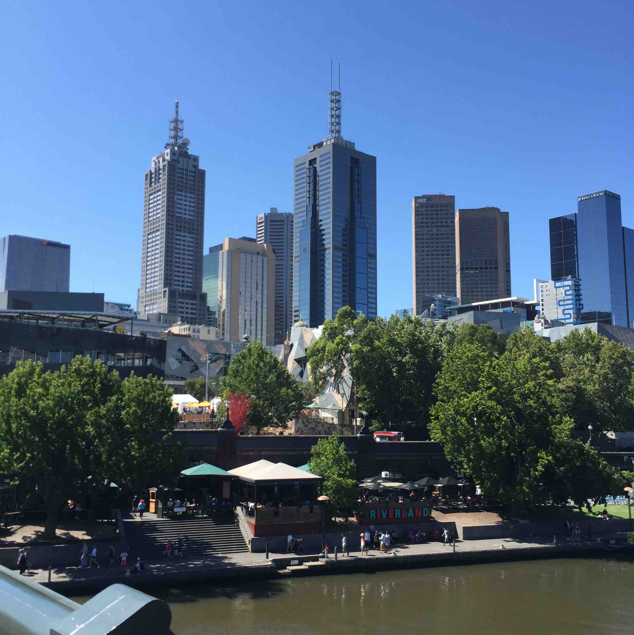 澳洲电脑主机邮寄回国