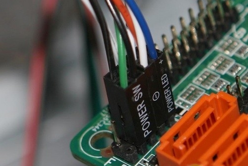 台式怎么接主机的线