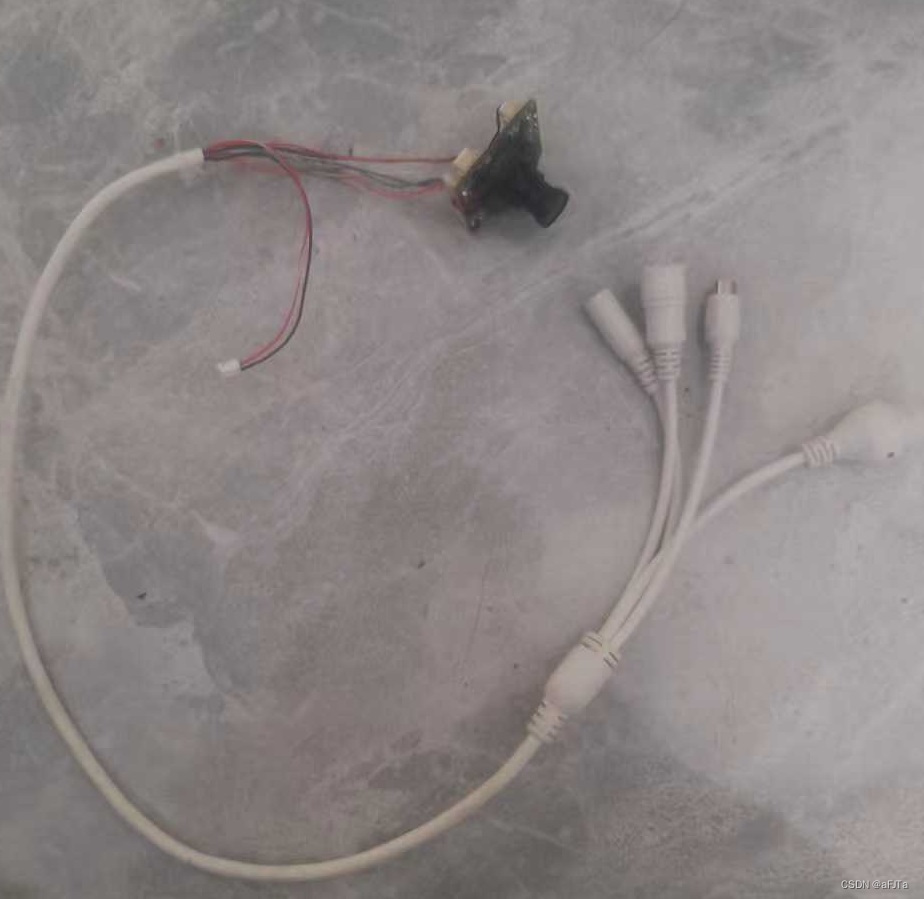 网络摄像头在主机的几端口