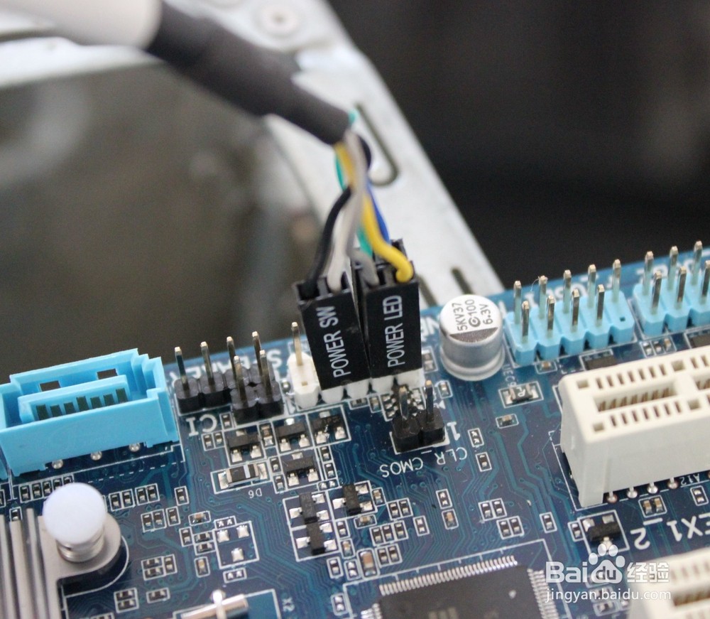 联想扬天主机线怎么插