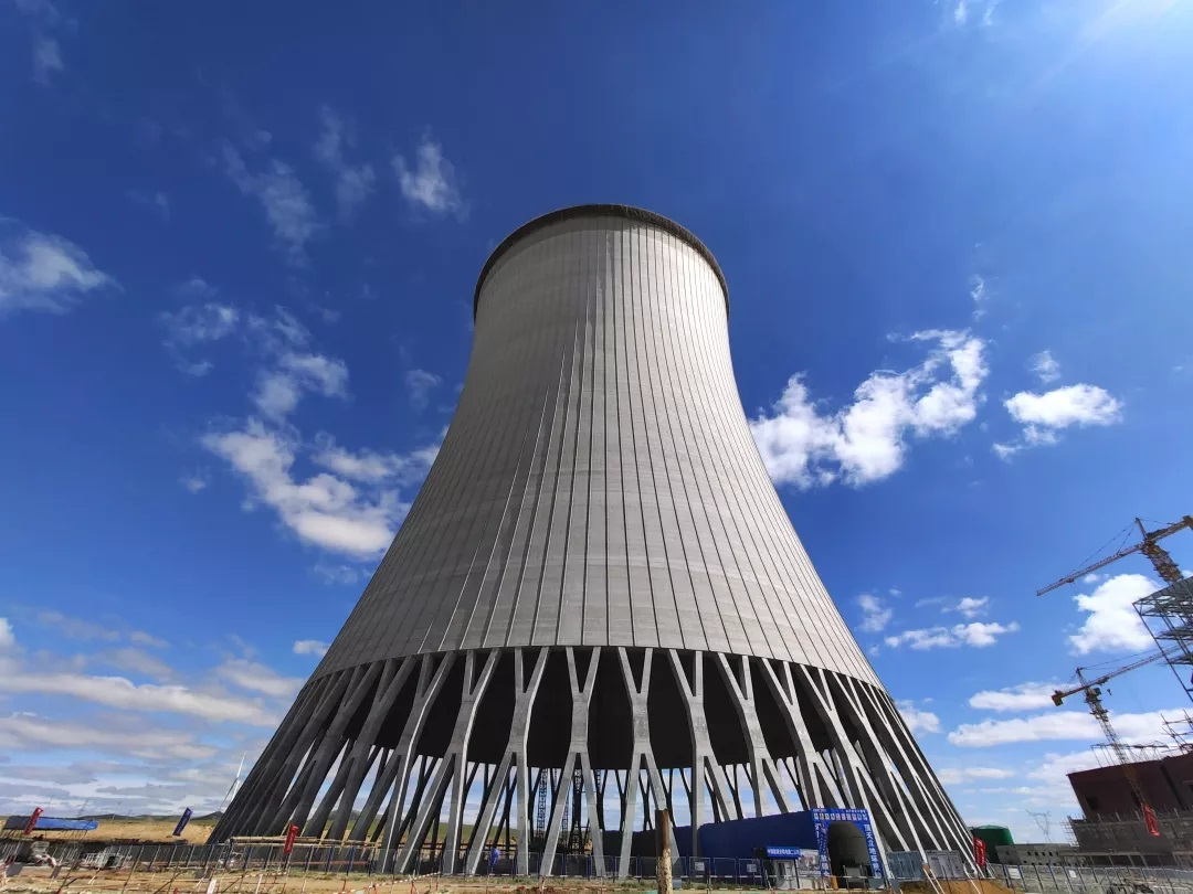 主机放天台冷却塔放一楼