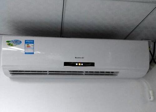 空调制热主机出水怎办