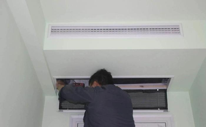装空调师傅要我装主机底下隔音垫