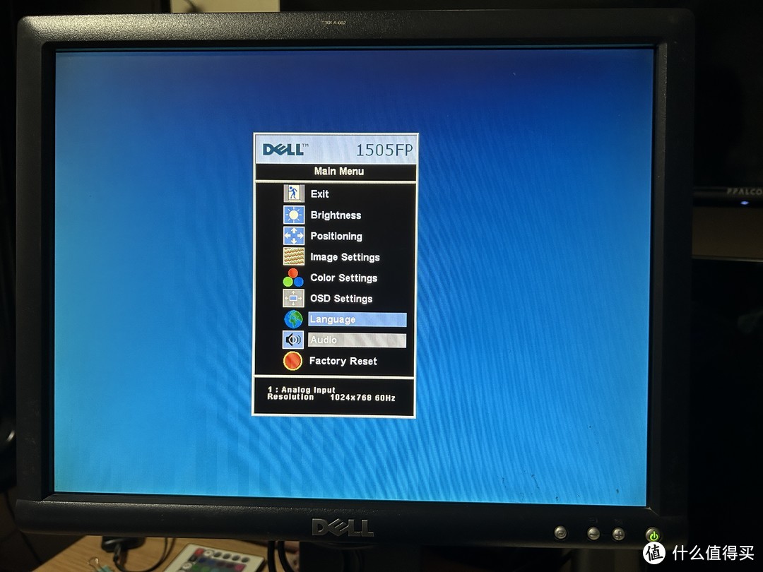 老主机和新显示器搭配碎屏
