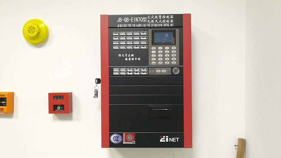 主机手动灭火气体盘自动会喷吗