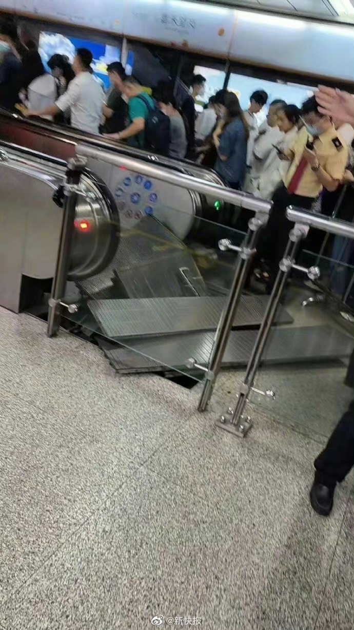 江南快速扶梯主机测速故障