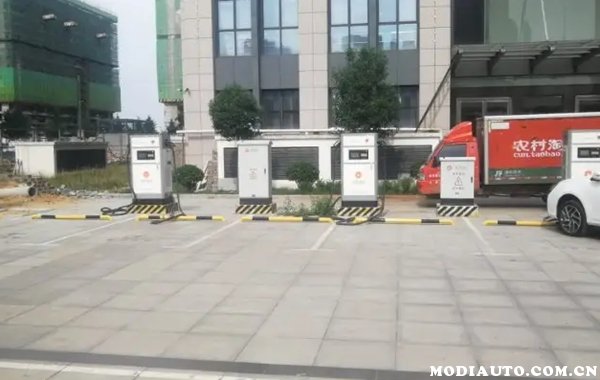 物业有权不让主机装外墙吗