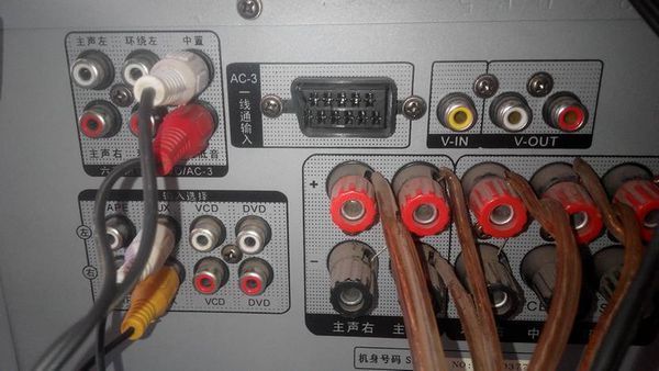 音响耳机怎么连接主机